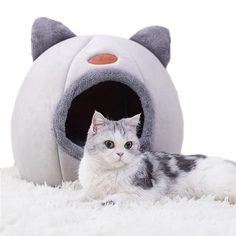 Cozy Winter Pet Cave – Deep Sleep Bed for Cats & Small Dogs