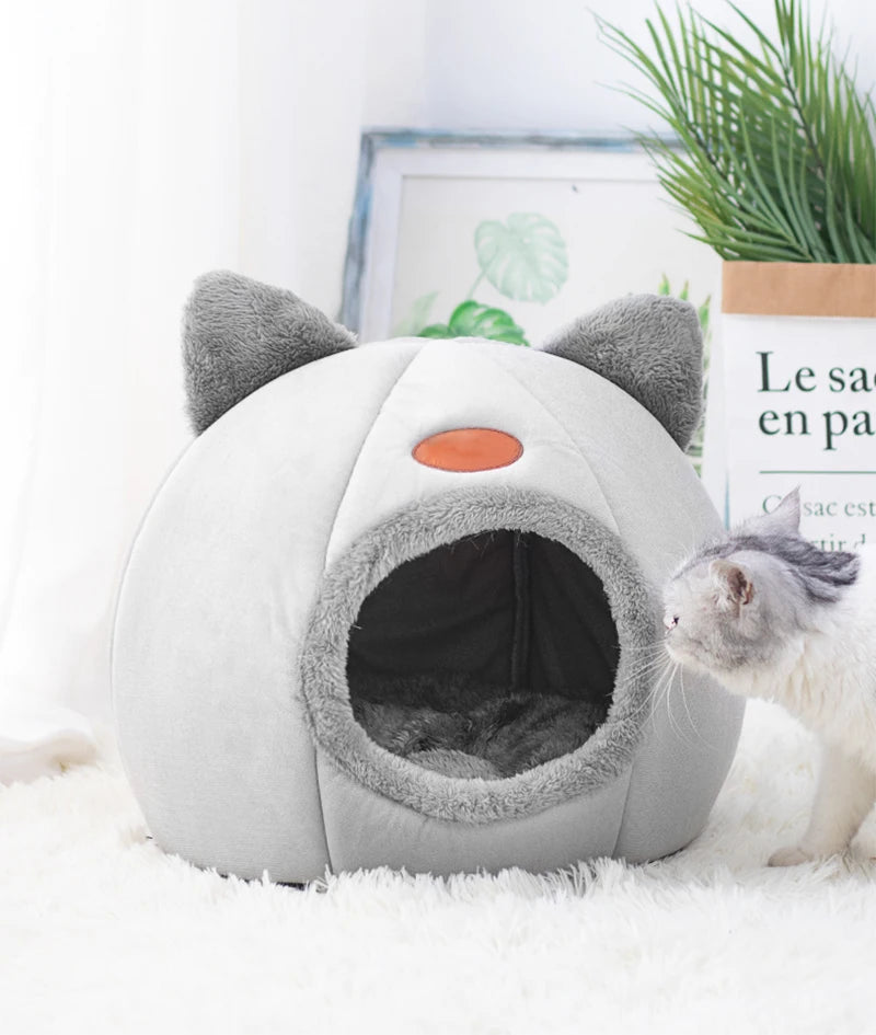 Cozy Winter Pet Cave – Deep Sleep Bed for Cats & Small Dogs